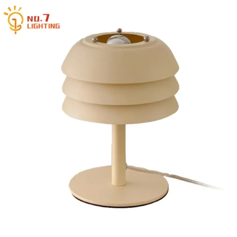 Lámpara de mesa de viento crema Medieval de diseño francés LED E27 atmósfera cálida luces de escritorio mesita de noche dormitorio estudio cocina sala de estar cafetería