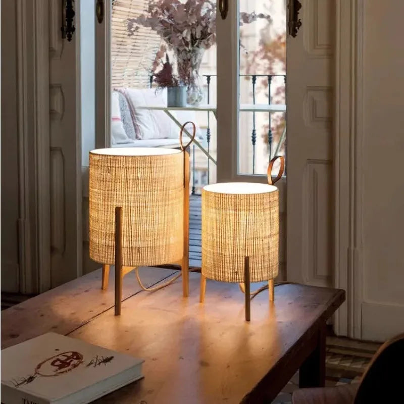 Lámpara de pie de tela de columna del sudeste asiático, luces led de madera para sala de estar, dormitorio, decoración del hogar, sala de estar, lámpara trípode de Hotel