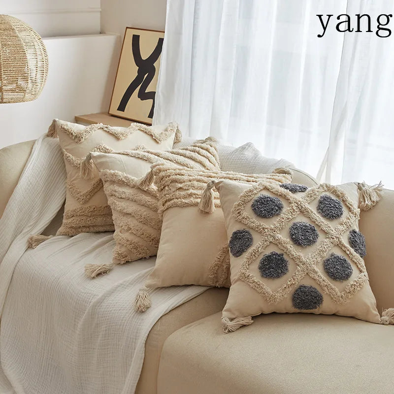 Funda de cojín con flecos estilo wabi-sabi para sofá o dormitorio.